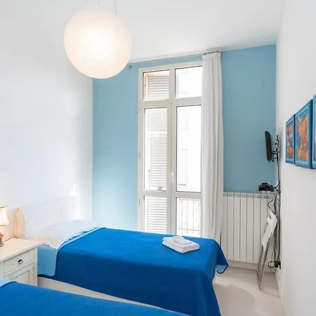 Perla Marina - Trilocale Elegante E Spazioso In Centro