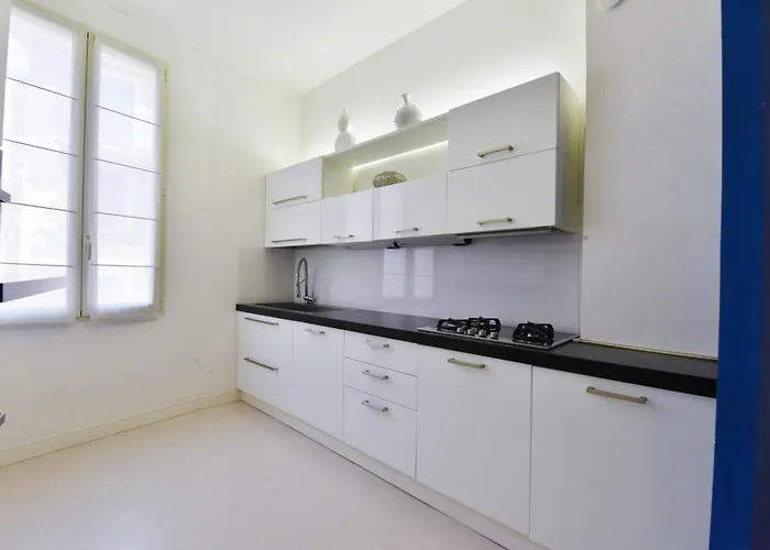 Appartement Perla Marina - Trilocale Elegante E Spazioso In Centro Finale Ligure