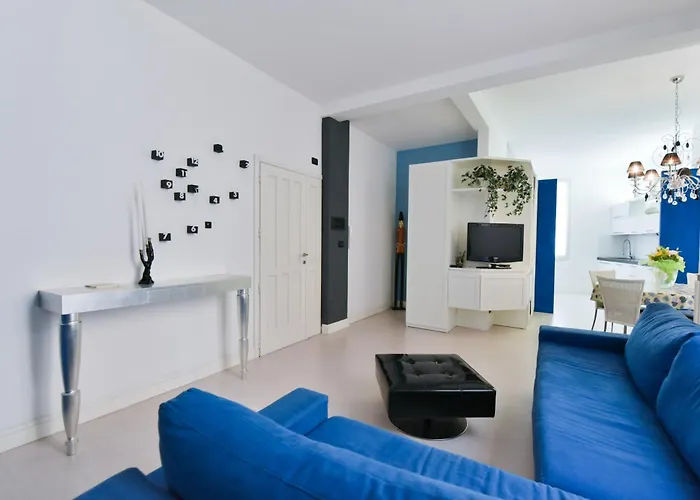 Perla Marina - Trilocale Elegante E Spazioso In Centro Appartement